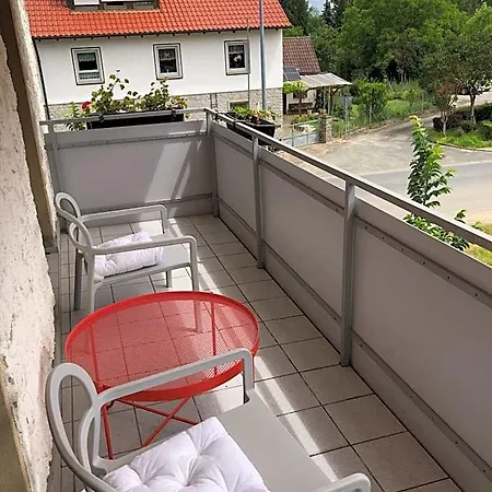 In Rot, Fraenkisches Design, Balkon In Nur 50 Schritten Zum Radweg, Ideal For Long Stay, Relocation 호텔