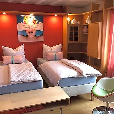 Hotel In Rot, Fraenkisches Design, Balkon In Nur 50 Schritten Zum Radweg, Ideal For Long Stay, Relocation 3*